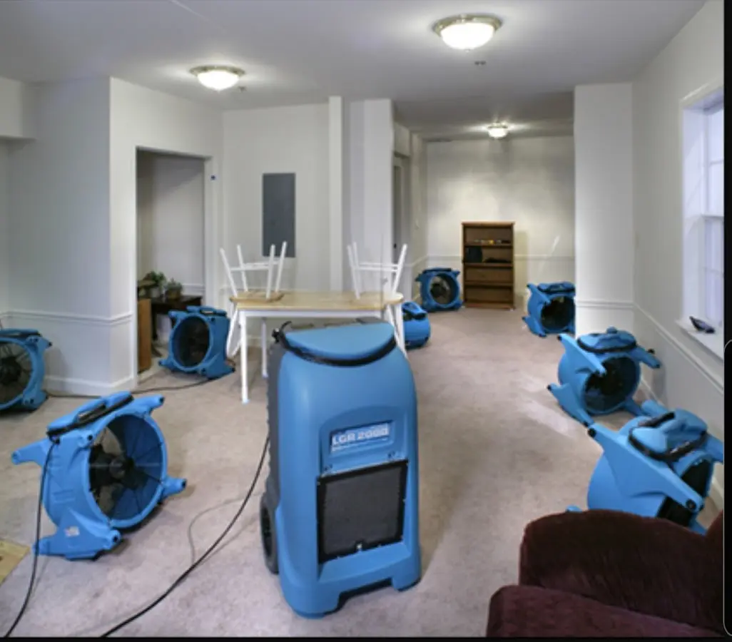 Air movers and dehumidifier setup for Water Extraction & Removal in Yazoo City